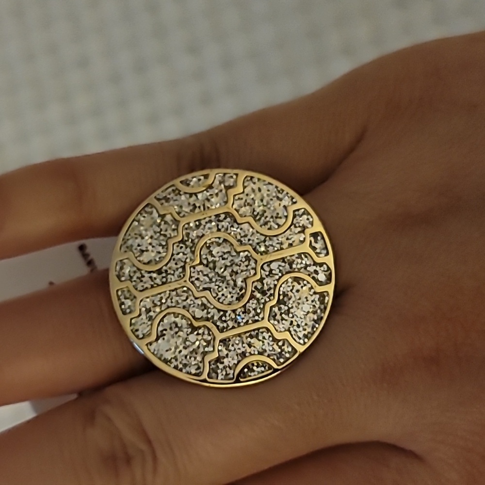 Covet Kevet Gold Brass Ring Size 7 NWT